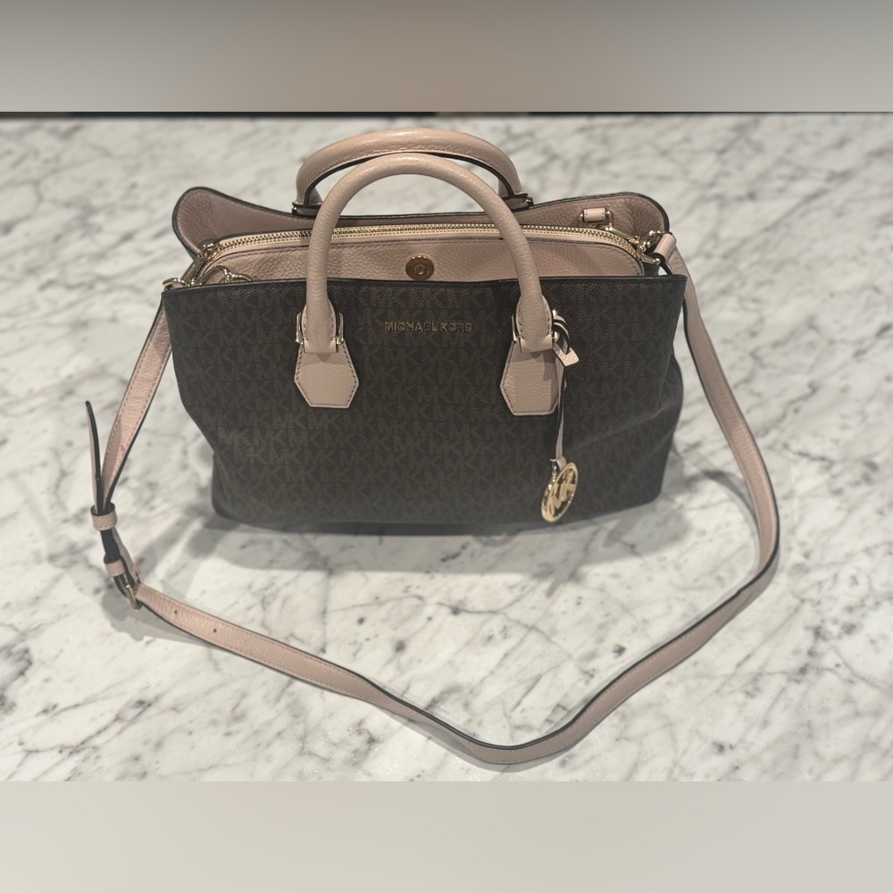 Michael Kors Camille Large LOGO And Leather Satchel - Picture 3 of 11